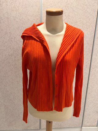 Chaqueta de punto naranja