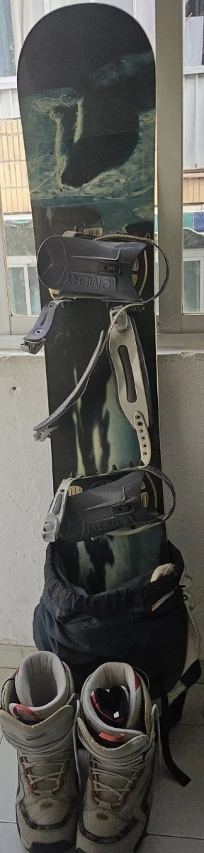 Tabla de Snowboard con Fijaciones y Botas