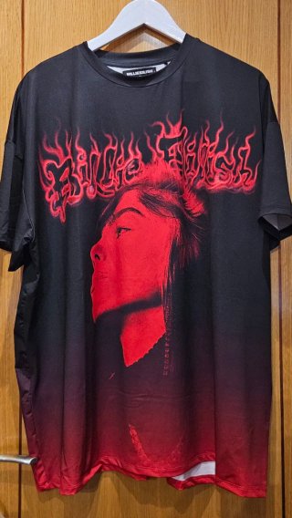 Camiseta Billie Eilish Negra  talla L (como XL)