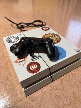 PlayStation 4 (PS4) 500GB Blanca
