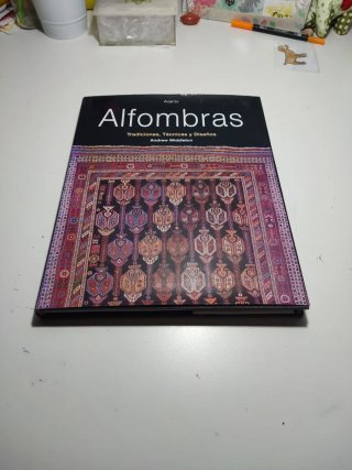 Libro Alfombras: Tradiciones, Técnicas y Diseños