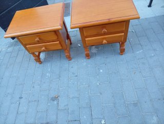 Set de 2 Mesitas de Noche Provenzales