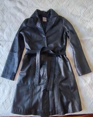 Abrigo de piel negro
