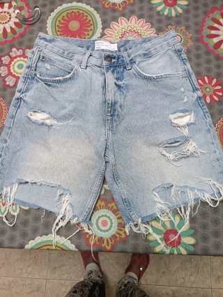 Shorts vaqueros Bershka talla m