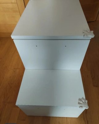 Cajonera blanca escalón