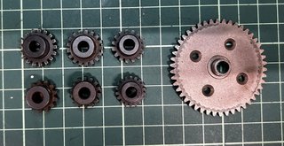 Set de Corona y Piñones para R-C 1/8