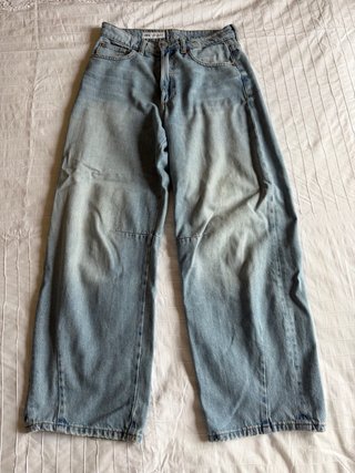 Pantalón vaquero barrel de Zara