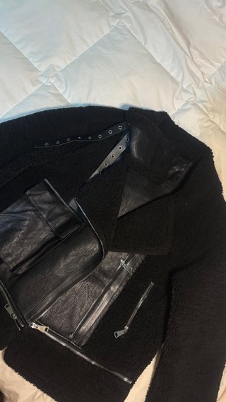 Abrigo Stradivarius Negro