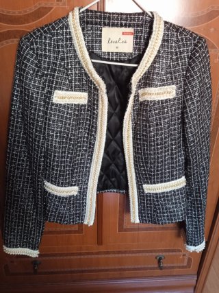 Chaqueta Estilo Chanel con Perlas