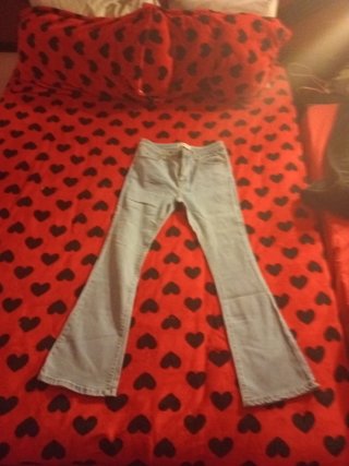 Pantalón vaquero azul pata ancha