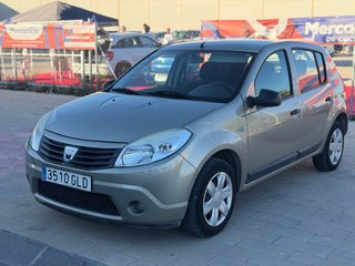 Dacia Sandero 2009