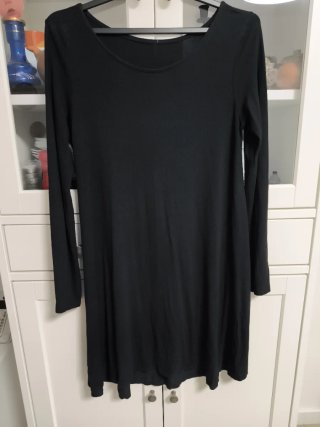 Vestido negro básico