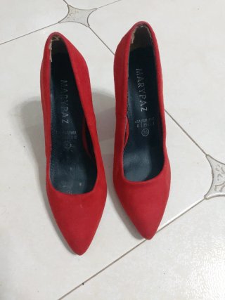Zapatos de tacón rojos Marypaz talla 36