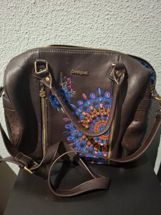 Bolso Desigual Marrón con Bordados