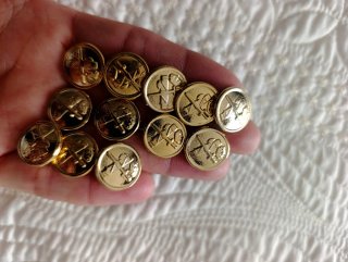 Lote de 12 botones dorados