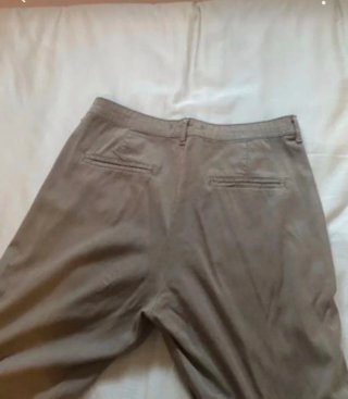 Pantalón fluido beige