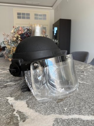 Casco Balístico Nivel IIIA con Visor Antibalas