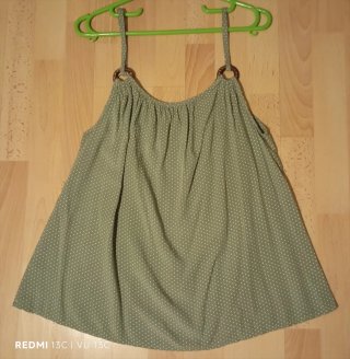 Camiseta de tirantes con lunares