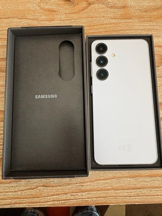 Samsung Galaxy S25 128GB sin estrenar