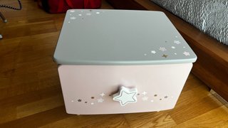 Comodino per bambini con stelle