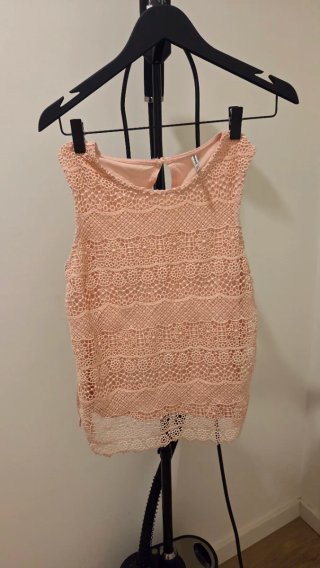 Blusa de encaje rosa