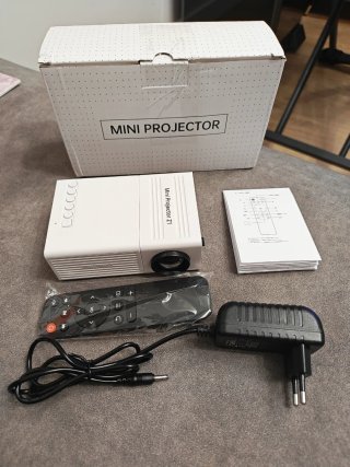 Mini Proyector LED Z1