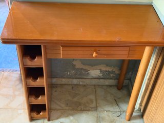 Mesa de cocina plegable de madera
