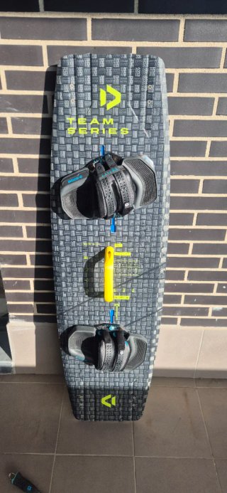Tabla kitesurf duotone Team series big air 136/41