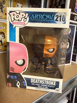Funko Pop Deathstroke Arrow 210