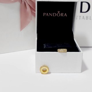 Charms Pandora Dorados