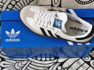 Zapatillas Adidas Samba Blancas y Negras