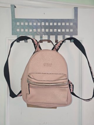 Mochila Guess Rosa