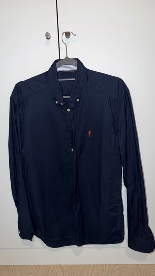 Se venden 2 camisas de Polo Club tipo Oxford
