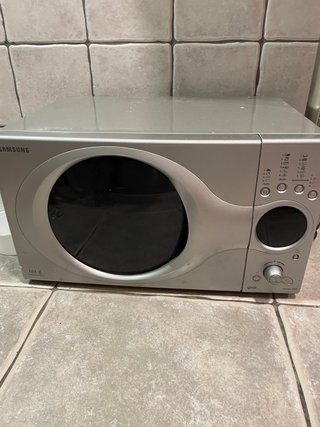 Microondas Samsung Plateado