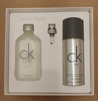 Set Calvin Klein One: Colonia y Desodorante