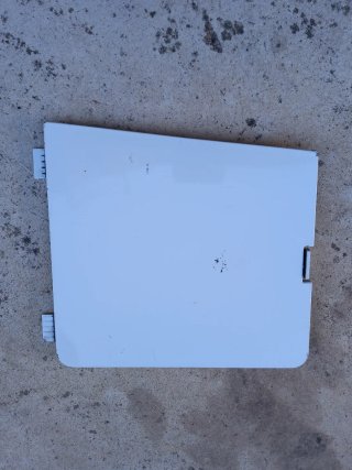 Tapa apoyapies derecho para Iveco