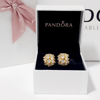 Charms Pandora Dorados