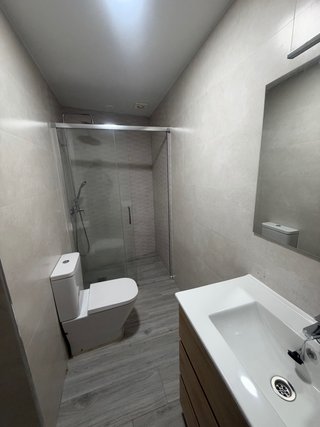 Alquilo piso en cadiz capital, de un dormitorio.