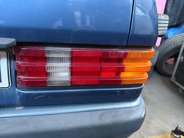 MERCEDES 190 FAROLIM DIREITO