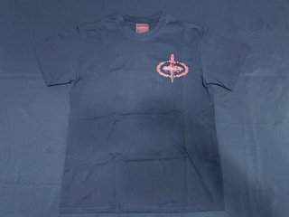Camiseta negra con estampado Corteiz
