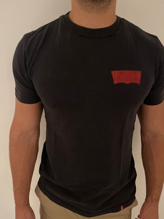 Camiseta Levi's Negra