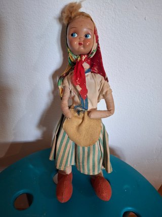 Muñeca de trapo antigua