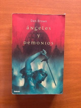 Ángeles y demonios
