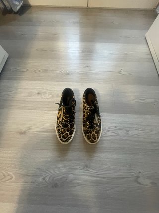 Zapatillas Bershka Leopardo
