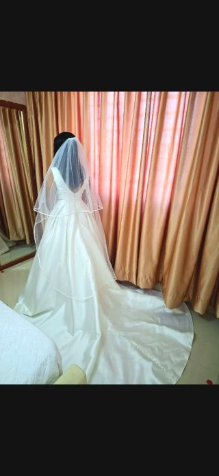 Vestido de novia con cola