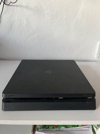 Consola PlayStation 4 (PS4) Negra 3 mandos y cable