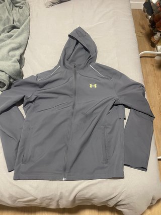 Cortavientos Under Armour Gris