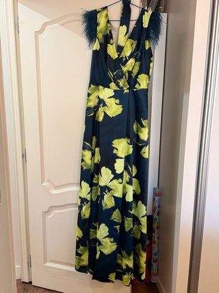 Vestido largo de fiesta estampado, solo una puesta