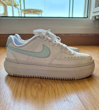 Zapatillas Nike Blancas y Azules