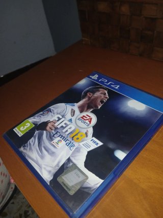 FIFA 18 (PlayStation 4)